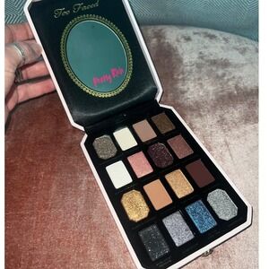 Too Faced Pretty Rich Diamond Light Eye Shadow Palette 16 Shades Shimmer Matte